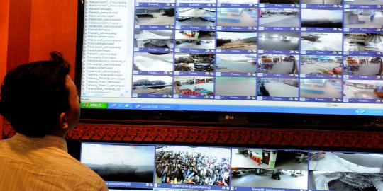 17 SMA dan 9 SMK Negeri Jakbar akan dipasang CCTV pada awal 2014