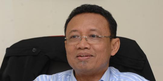 Pemerintah pusat hanya bisa mengeluh