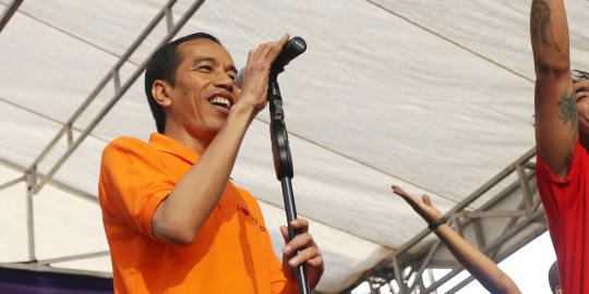 Jokowi habiskan malam Minggu nonton rock di Solo