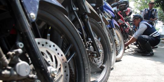 Liput operasi cabut pentil, motor wartawan ANTV ikut dicabut