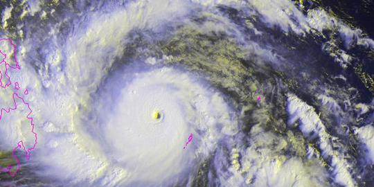 Ratusan penerbangan di Filipina dibatalkan karena Topan Haiyan