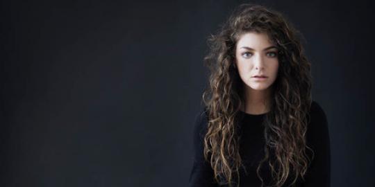 Lorde Akui Akan Tampil Telanjang Suatu Saat Nanti