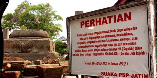 Kondisi situs Setono Gedong yang rusak akibat perluasan masjid