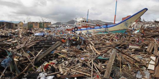 Dahsyatnya Topan Super Haiyan landa Filipina, 10.000 warga tewas