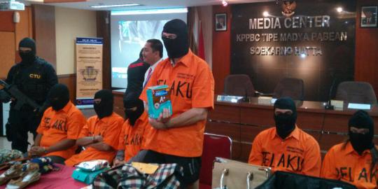 WN Jerman selundupkan sabu senilai Rp 2,7 M dalam kardus susu
