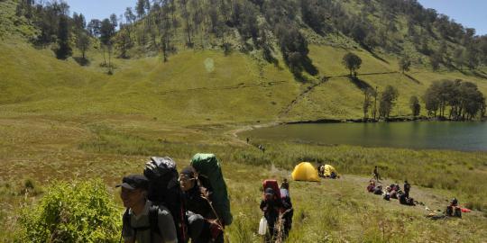 Lima hari hilang, dua pendaki Semeru ditemukan