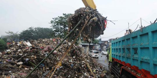 Jokowi bakal denda Rp 50 juta warga buang sampah sembarangan