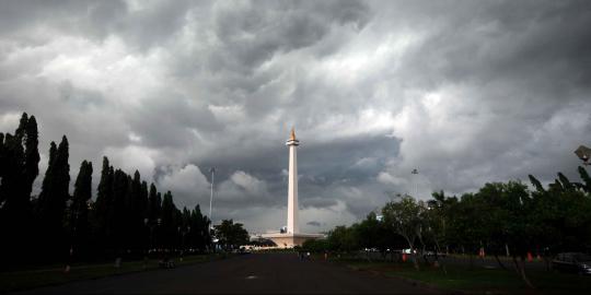 Jakarta akan diguyur hujan sampai malam, awas banjir