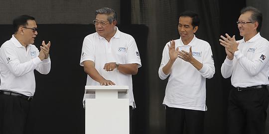 Kaos Soeharto dan Jokowi dijual di Monas, tak ada bergambar SBY