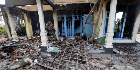 Kisah sedih guru SMK Lodaya, rumahnya hancur dirusak massa