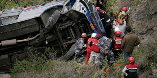 Bus masuk jurang di Bali akibat tak kuat nanjak