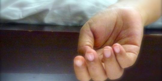 Sedang melayani pelanggan, waria tewas ditusuk