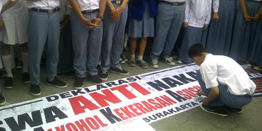 Ratusan siswa SMA di Solo deklarasi anti 'NAKAL'