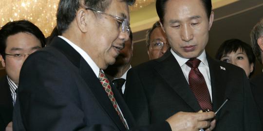 Pakai Samsung SGH Z370, jempol JK pernah bengkak balas SMS