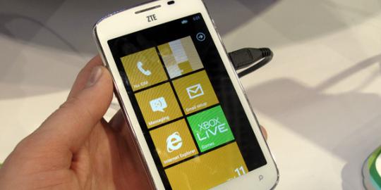 Awal 2014, ZTE akan produksi perangkat Windows Phone