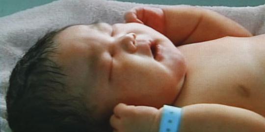 Bayi China mati suri hampir dikremasi