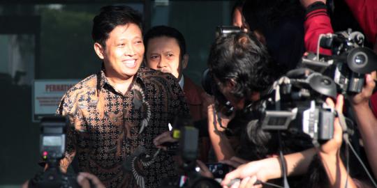 Machfud Suroso usai diperiksa KPK sebagai tersangka Hambalang