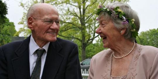 Kakek Amerika ini menunggu 62 tahun untuk menyatakan cinta