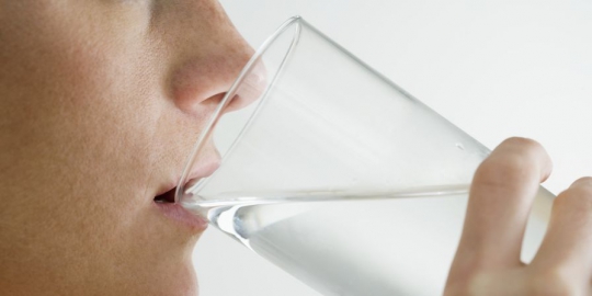 5 cara sederhana agar terlihat lebih muda