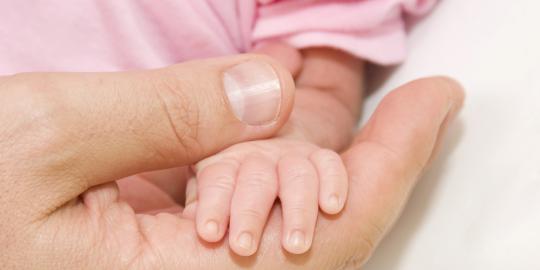Bayi sebelas hari ditinggal ibu kandung di salon