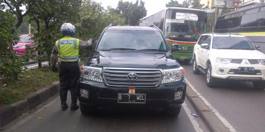 Cara orang berkelit setelah tertangkap masuk jalur Transjakarta