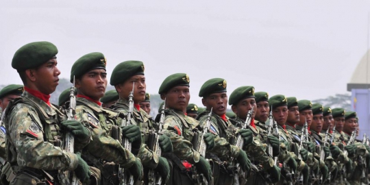 belakang demo anti unamet rev4