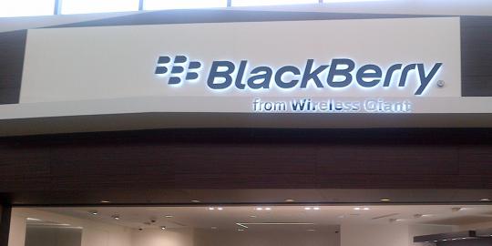 BlackBerry rombak jajaran eksekutifnya