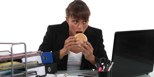 5 Tips untuk yang lebih suka makan siang di kantor