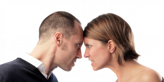 6 hal yang bikin pria ilfeel pada wanita