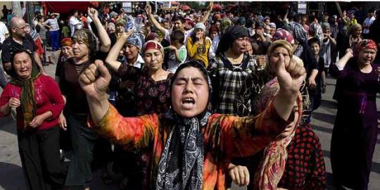 Muslim garis keras Xinjiang larang warga tonton televisi