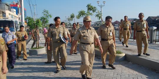 Gugatan bawahan buat Azwar