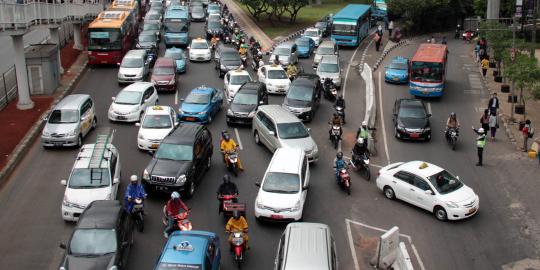 Sistem buka tutup akses Plaza Semanggi via Gatot Subroto