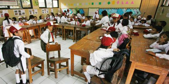 DKI berniat ambil alih sekolah yang tak mampu