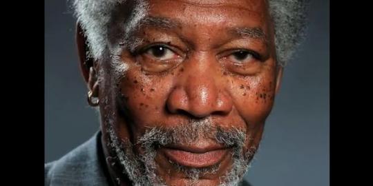 YouTube digemparkan oleh lukisan Morgan Freeman via iPad