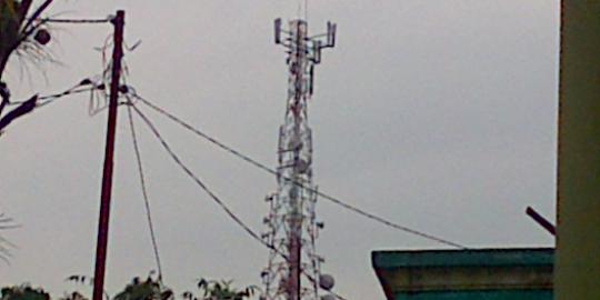 Sebanyak 44 tower telekomunikasi disegel Dishubkominfo