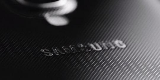Samsung mulai patenkan bentuk asli Galaxy S5?