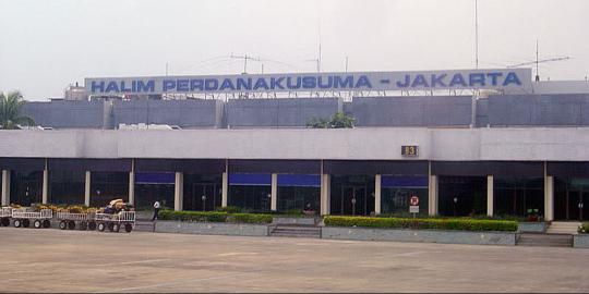 Bandara Halim Perdanakusuma hilangkan loket pembelian tiket