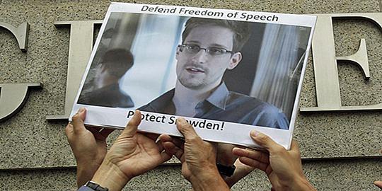 Snowden: NSA mata-matai ponsel di seluruh dunia