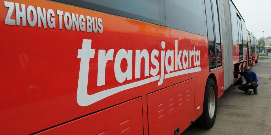 Operator mogok, Ahok ancam akan ambil alih Transjakarta