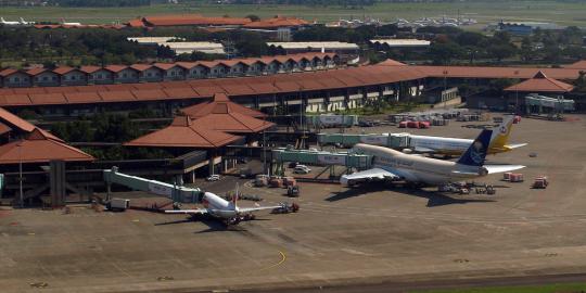 Segudang masalah penerbangan, dari bandara buruk sampai pilot