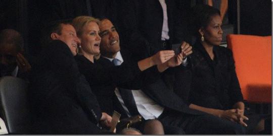 Obama narsis dengan BlackBerry Z10