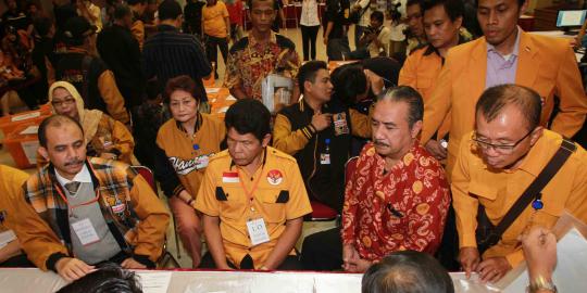 Ngaku jomblo, Caleg Hanura minta dipilih agar tidak gila