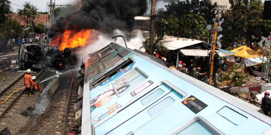 Hubungan KAI dan Pertamina 'terbakar', Dahlan bela siapa?