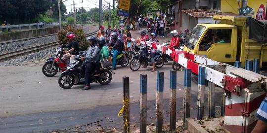 PT KAI curhat sangat sulit sterilkan perlintasan kereta