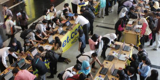 Jumlah pencari kerja lebih banyak dari lowongan kerja