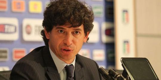 Albertini tepis rumor kembali ke AC Milan