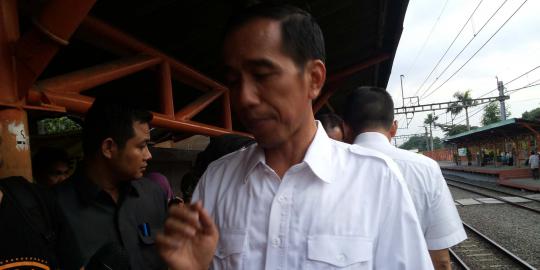 Blusukan KJS, Jokowi dibuntuti wartawan asing
