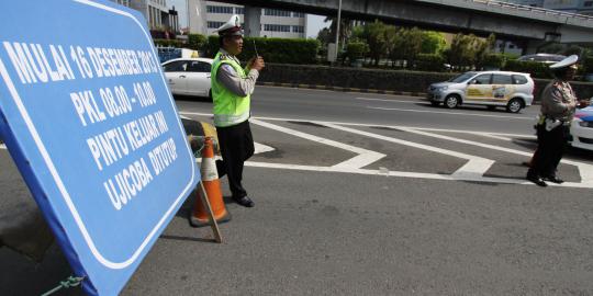 Cegah kemacetan, Pintu Tol Slipi ditutup