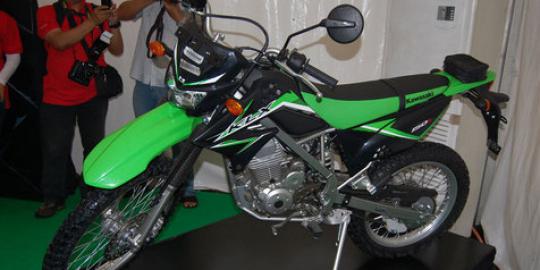 Kawasaki KLX baru lebih tinggi sedikit  merdeka.com