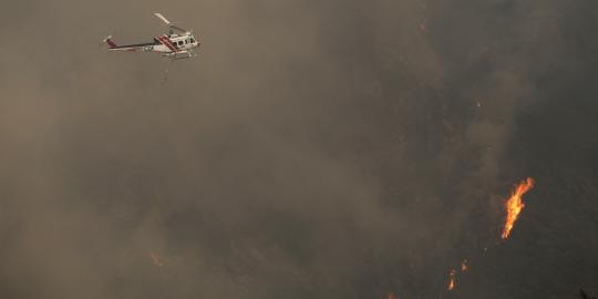 Kebakaran kembali melahap lahan hutan California